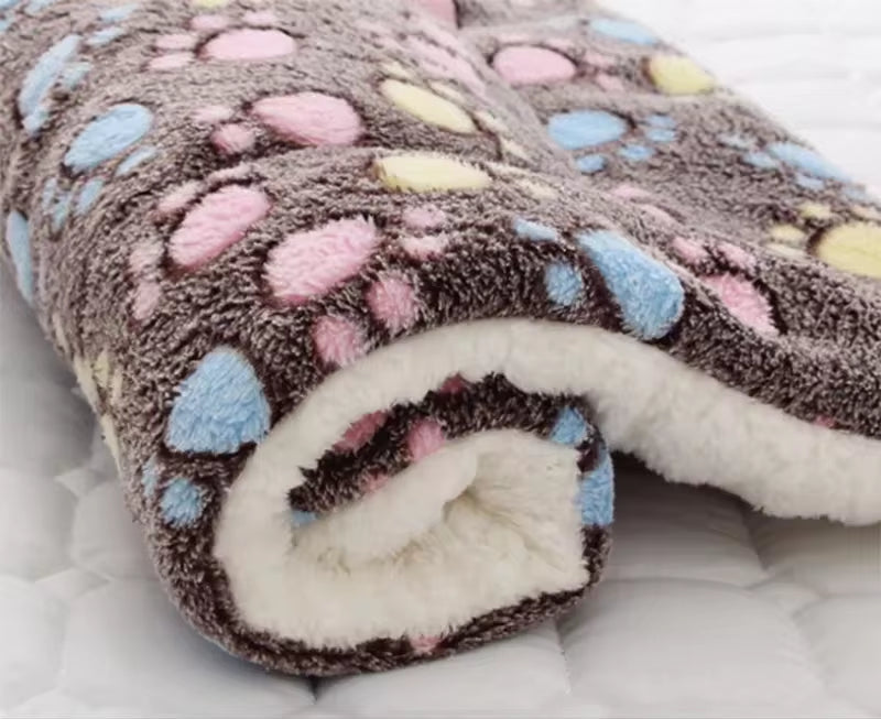 Flannel Pet Sleeping Mat Dog Bed Cat Litter Puppy Bed Dog Sofa Lovely Mattress Cushion for Small Large Dog Blanket for Winter